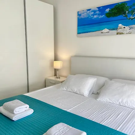 Apartmani Villa Adriatic Vir Exterior photo