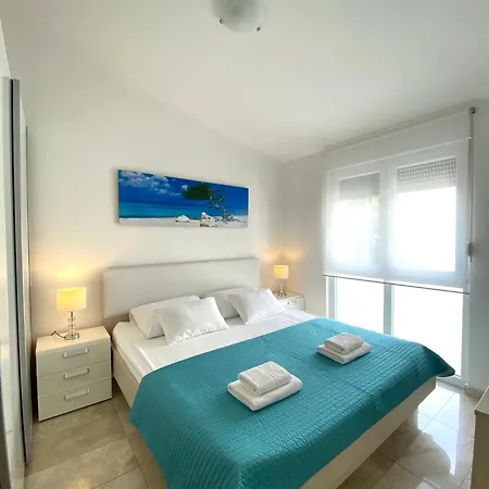 Apartmani Villa Adriatic Vir Exterior photo