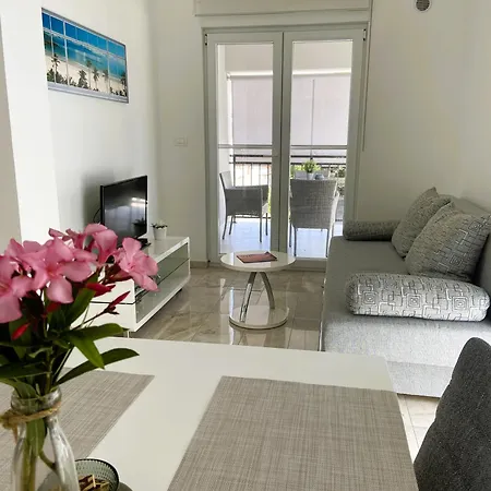 Apartmani Villa Adriatic Vir Exterior photo